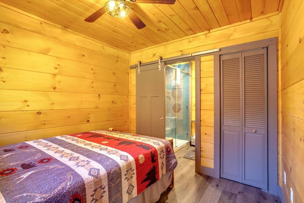 Dancing Bear Cabin- Relax & Enjoy! Sevierville Exterior photo